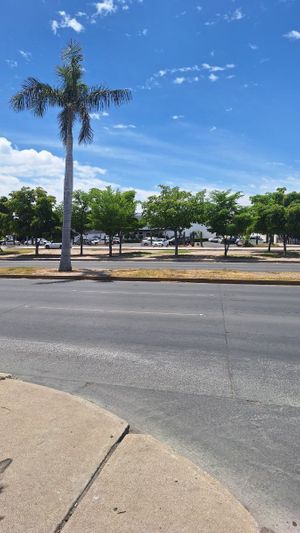 CASA EN VENTA EN BLVD COLOSIO EN HERMOSILLO,SONORA