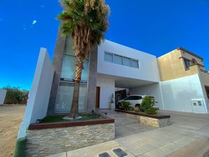 CASA EN VENTA AL NORTE EN SANTA LUCIA EN HERMOSILLO,SONORA