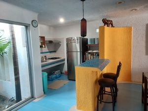 CASA EQUIPADA EN CHICXULUB PUERTO A 180 METROS  DEL MAR