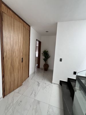 OPORTUNIDAD. Casa En Venta en Fraccionamiento Residencial Solares. SOARE 3: Alta