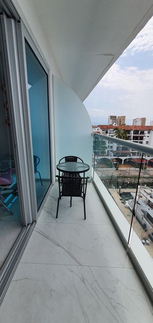 DEPARTAMENTO NÁUTICO MARINA VALLARTA CON EXCELENTES VISTAS