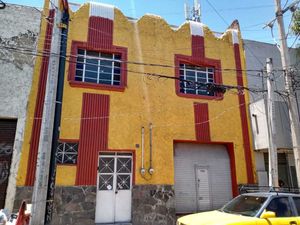 Casa con Local en Renta La Perla, Guadalajara Jalisco