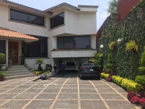 Residencia de Lujo en Venta en Jardines del Pedregal - $27,000,000 MXN