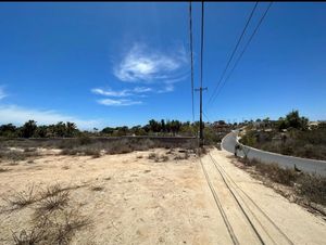 Magnifico terreno son Camino La Playitas, agua y luz a pie de calle