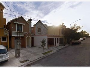 Casa en Venta en Hacienda los Morales San Nicolás de los Garza