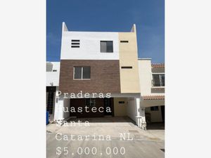 Casa en Venta en Pedregal la Huasteca Santa Catarina