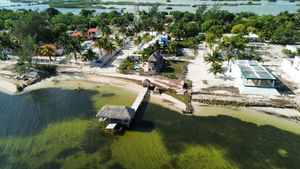 VENTA DE TERRENO EN PRIMERA FILA EN CHABIHAU