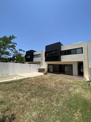 VENTA DE CASA EN CABO NORTE MÉRIDA