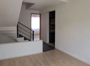 CASA EN URBI MONTECARLO REMODELADA