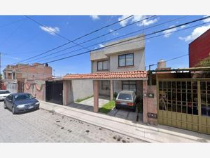 Casa en Venta en La Floresta San Juan del Río