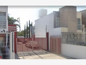 Casa en Venta en El Campanario Zapopan