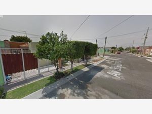 Casa en Venta en Hacienda Santa Fe Tlajomulco de Zúñiga