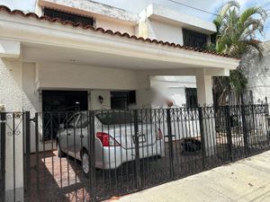 Casa con recámara en planta baja en en Chuburna de Hidalgo