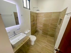 Casa en venta en Mérida: Ubicación Privilegiada y Remodelada a la Perfección