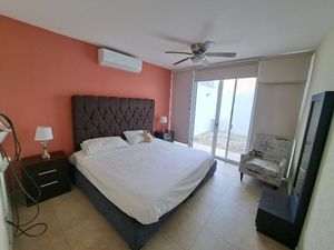 CASA EN VENTA DE 4 RECAMARAS EN LAS AMERICAS II