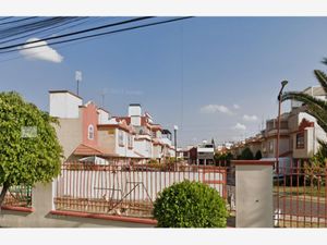 Casa en Venta en Viveros de la Loma Tlalnepantla de Baz