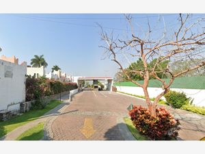 Casa en Venta en Colinas de Santa Fe Xochitepec