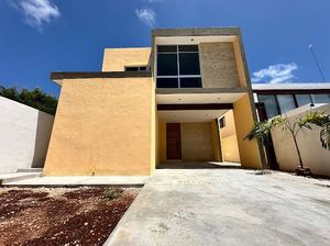 CASA EN VENTA EN PRIVADA YAXLUM, CONKAL