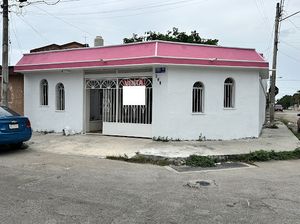 Casa de una planta en esquina en Col. Bojórquez, dentro de la Ciudad.