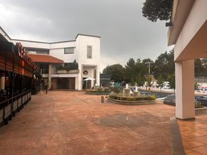 Local comercial RENTA  PLAZA LAS FUENTES Metepec