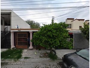 Casa en Venta en Los Candiles Apodaca