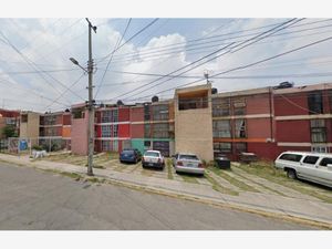 Departamento en Venta en Jardines de la Cañada Tultitlán