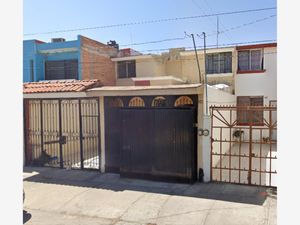 Casa en Venta en Huentitan El Bajo Guadalajara