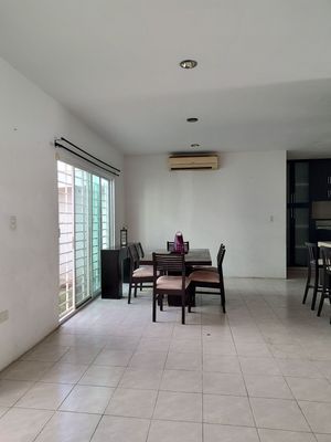 CASA EN RENTA EN FRACCIONAMIENTO LOS RÍOS, CIUDAD DEL CARMEN, CAMPECHE.