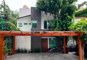 Casa en venta en San Nicolás Totolapan