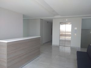 CONSULTORIO  WTC JURIQUILLA, AMPLIO, BARATO! $15,000   40METROS