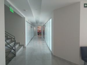 CONSULTORIO  WTC JURIQUILLA, AMPLIO, BARATO! $15,000   40METROS