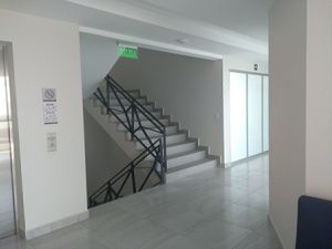 CONSULTORIO  WTC JURIQUILLA, AMPLIO, BARATO! $15,000   40METROS