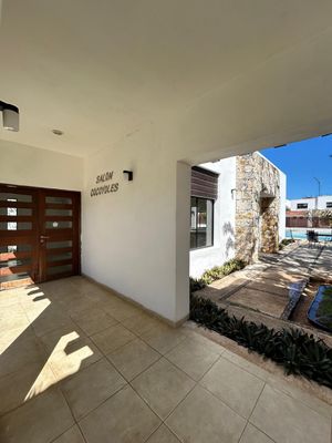 Casa en venta en Privada Cocoyoles con alberca