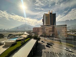 Oficina en renta en San Pedro, Valle Oriente