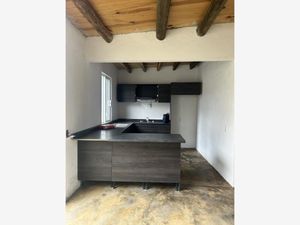 Casa en Renta en San Miguel Totocuitlapilco Metepec