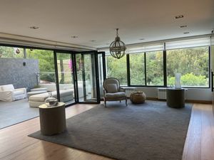 Moderna residencia en venta Bosques de las Lomas