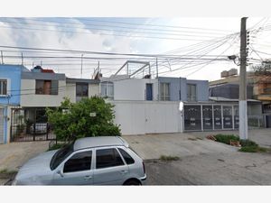 Casa en Venta en Las Aguilas Zapopan