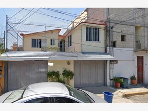 Casa en Venta en Viveros del Valle Tlalnepantla de Baz