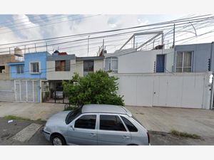 Casa en Venta en Las Aguilas Zapopan