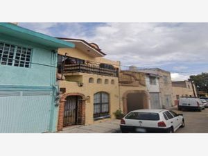 Casa en Venta en Guadalupana Norte Guadalajara