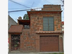 Casa en Venta en Villa de las Flores 1a Sección (Unidad Coacalco) Coacalco de Berriozábal