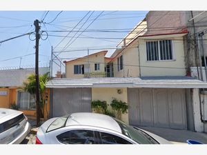 Casa en Venta en Viveros del Valle Tlalnepantla de Baz