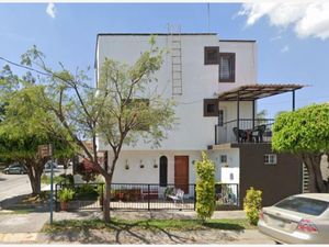 Casa en Venta en Paseos del Sol Zapopan