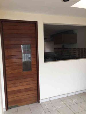 LOCAL COMERCIAL EN RENTA EN CAMPECHE: AVENIDA CENTRAL