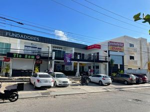 LOCAL EN RENTA EN CAMPECHE: PLAZA FUNDADORES