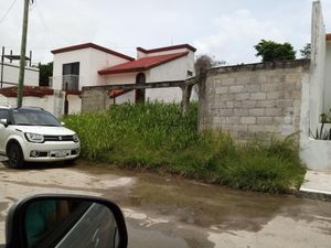 TERRENO EN VENTA EN CAMPECHE: COL. BOSQUES DE CAMPECHE