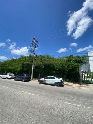 TERRENO EN VENTA EN CAMPECHE: AV. LAZARO CARDENAS