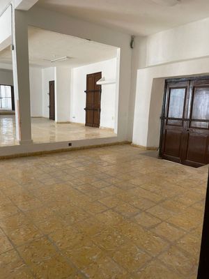 INMUEBLE EN VENTA (OFICINAS) EN CAMPECHE: BARRIO DE SAN FRANCISCO