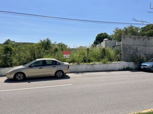 Terreno en Venta en Campeche Av Lopez Portillo