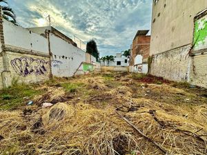 Terreno Unico en Jardines del Bosque, a 5 Minutos de Expo Guadalajara